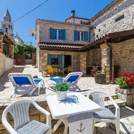 St. Bernhard House Σπίτι διακοπών
