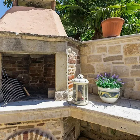 Holiday home St. Bernhard House Funtana